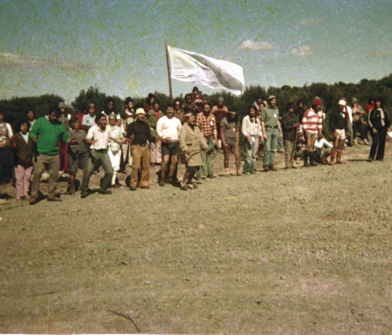 The Haka, performed just prior to setting off from Te Hāpua (Image Credit: Pam Vernon)